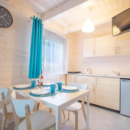 Letniskowe Oskar بيت خشبي *